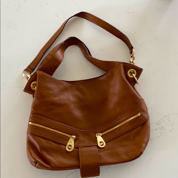 Micheal Kors leather handbag - Picture 1 of 3